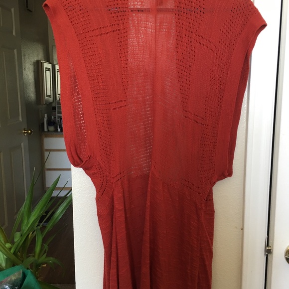 Rust Colored Crochet Shell - Picture 2 of 2